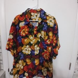 Burma Bibas Men's Hawaiian style Short Sleeve Button Down Tropical Ahirt